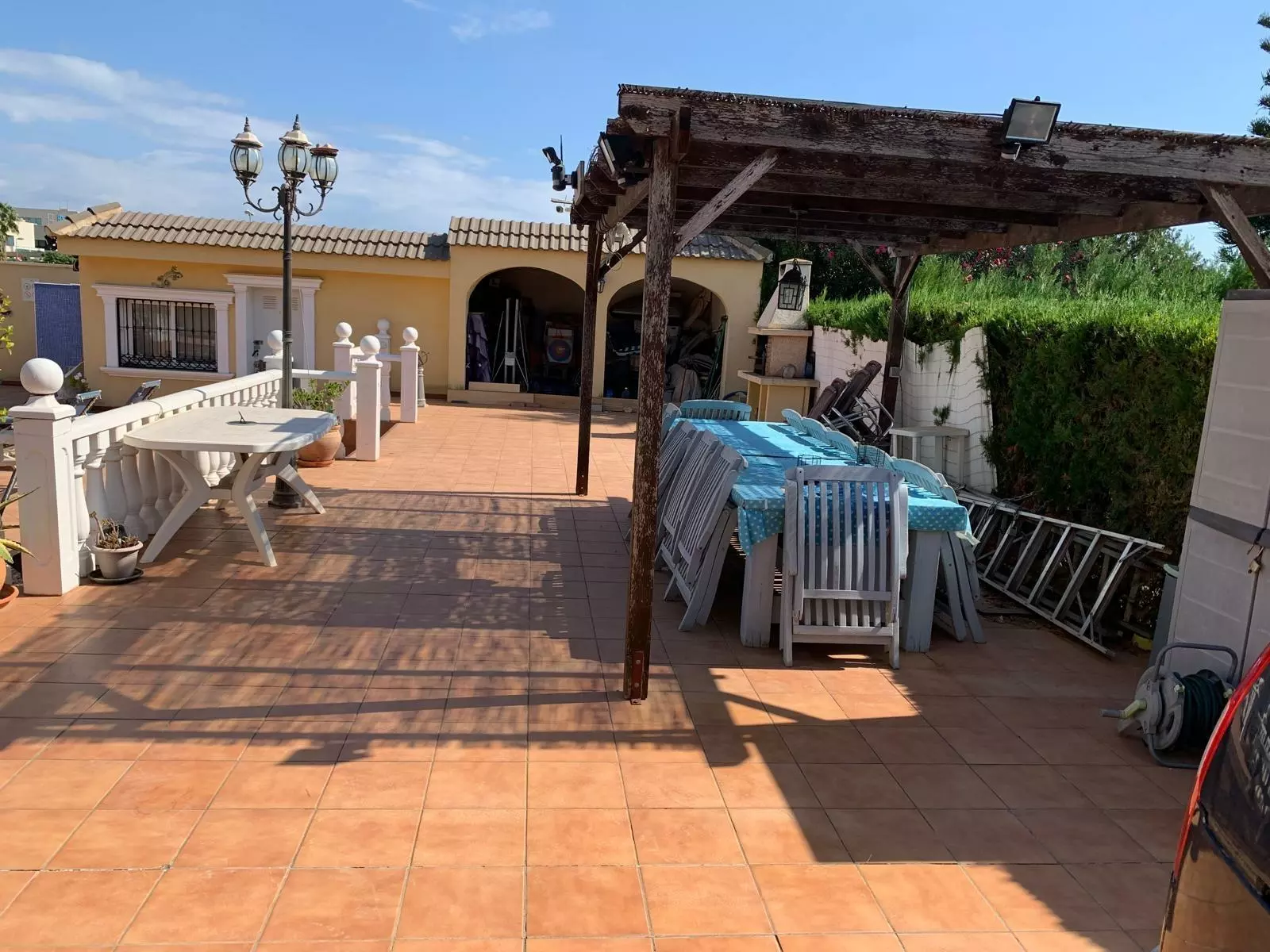 6-bedroom Villa In Torrevieja, Spain (340 M²)