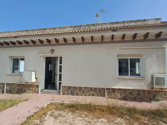 5-bedroom Villa In Villamartin, Spain (200 M²)