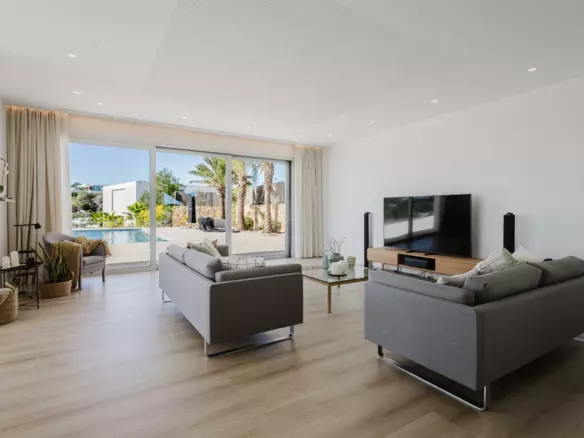 5-bedroom Villa In Orihuela Costa, Spain (546 M²)