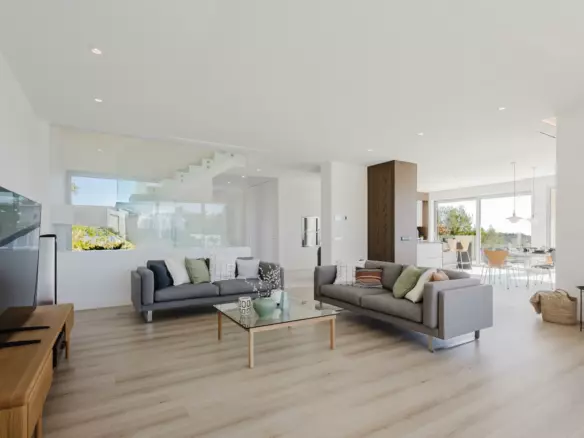 5-bedroom Villa In Orihuela Costa, Spain (546 M²)