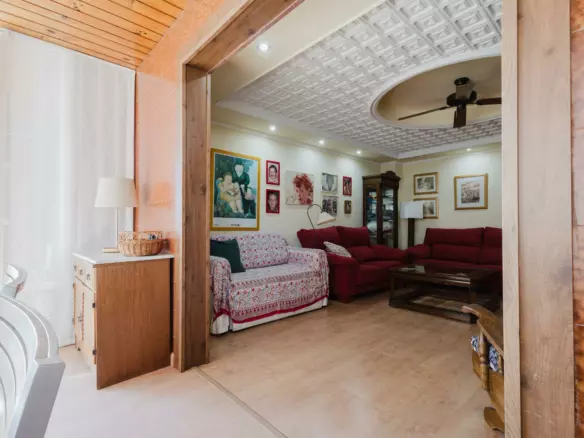 3-bedroom Apartment In Torrevieja, Spain (100 M²)