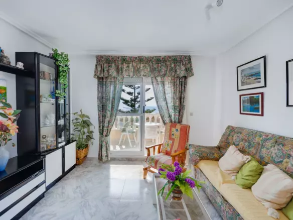 2-bedroom Apartment In Torrevieja, Spain (70 M²)