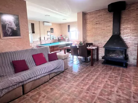 5-bedroom Villa In Orihuela, Spain (253 M²)