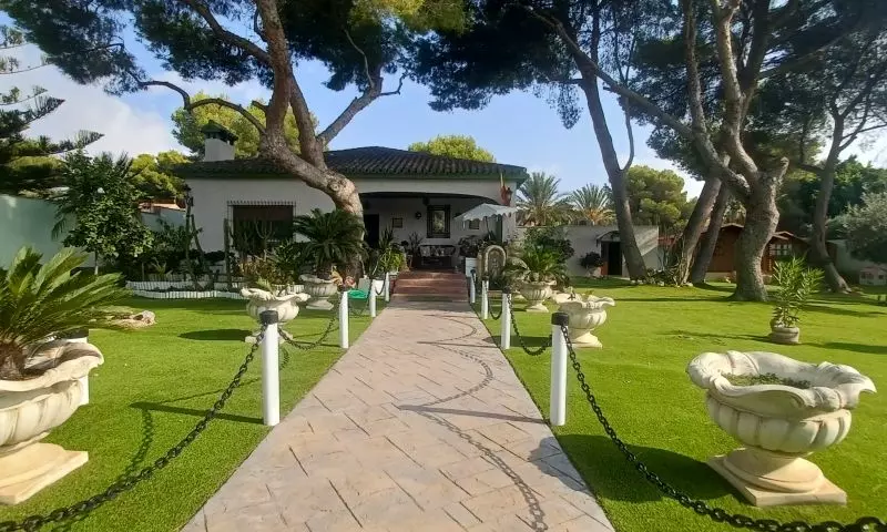 3-bedroom Villa In Orihuela Costa, Spain (250 M²)