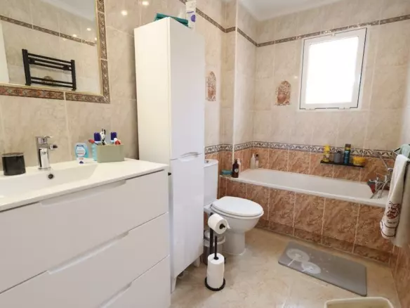 5-bedroom Villa In San Miguel De Salinas, Spain (208 M²)