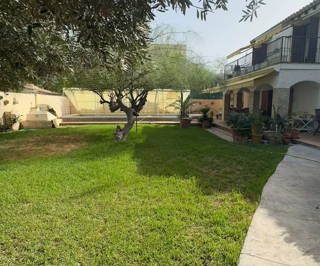 4-bedroom Villa In Orihuela Costa, Spain (360 M²)