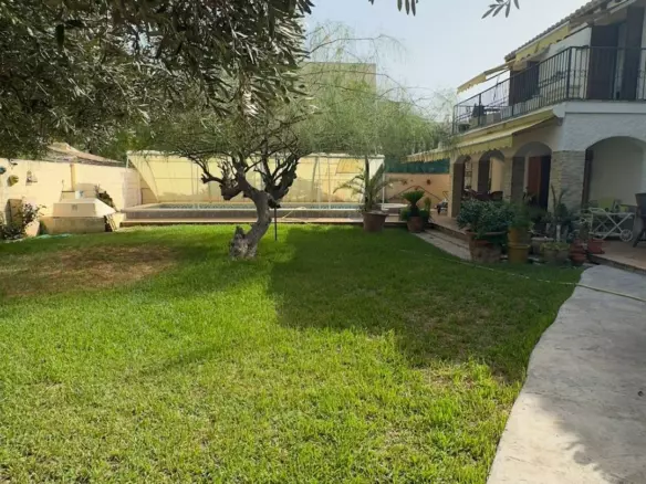 4-bedroom Villa In Orihuela Costa, Spain (360 M²)