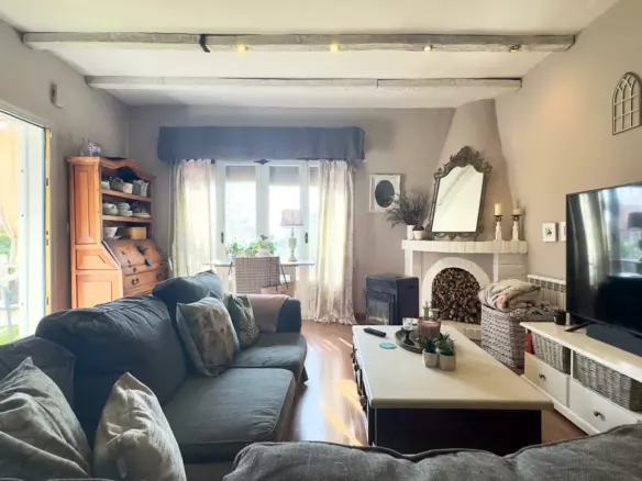 3-bedroom Villa In Torrevieja, Spain (138 M²)
