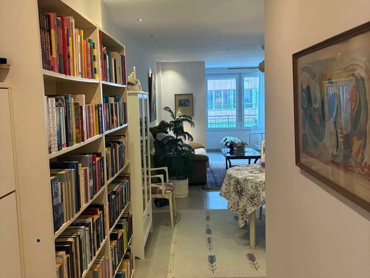 2-bedroom Apartment In Torrevieja, Spain (100 M²)