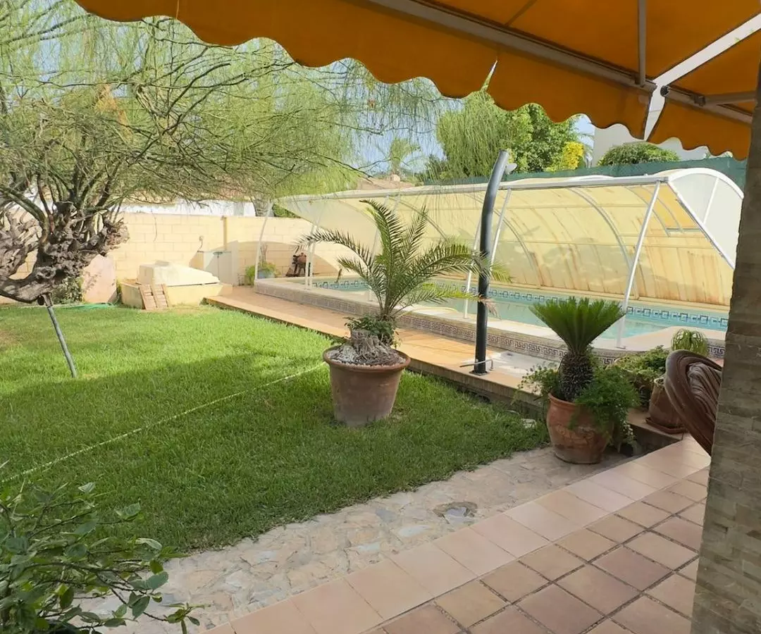 4-bedroom Villa In Orihuela Costa, Spain (360 M²)