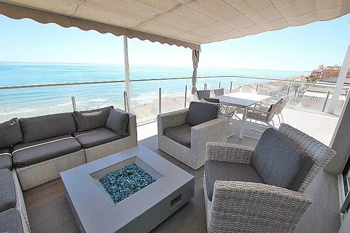 3-bedroom Penthouse In Guardamar Del Segura, Spain (123 M²)