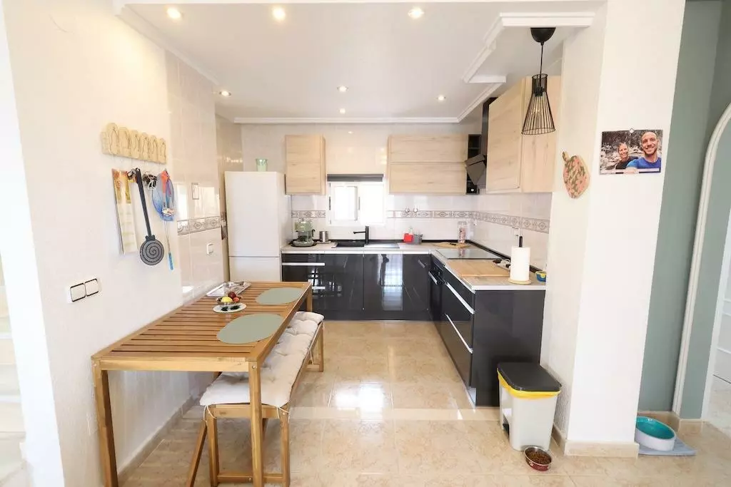 5-bedroom Villa In San Miguel De Salinas, Spain (208 M²)