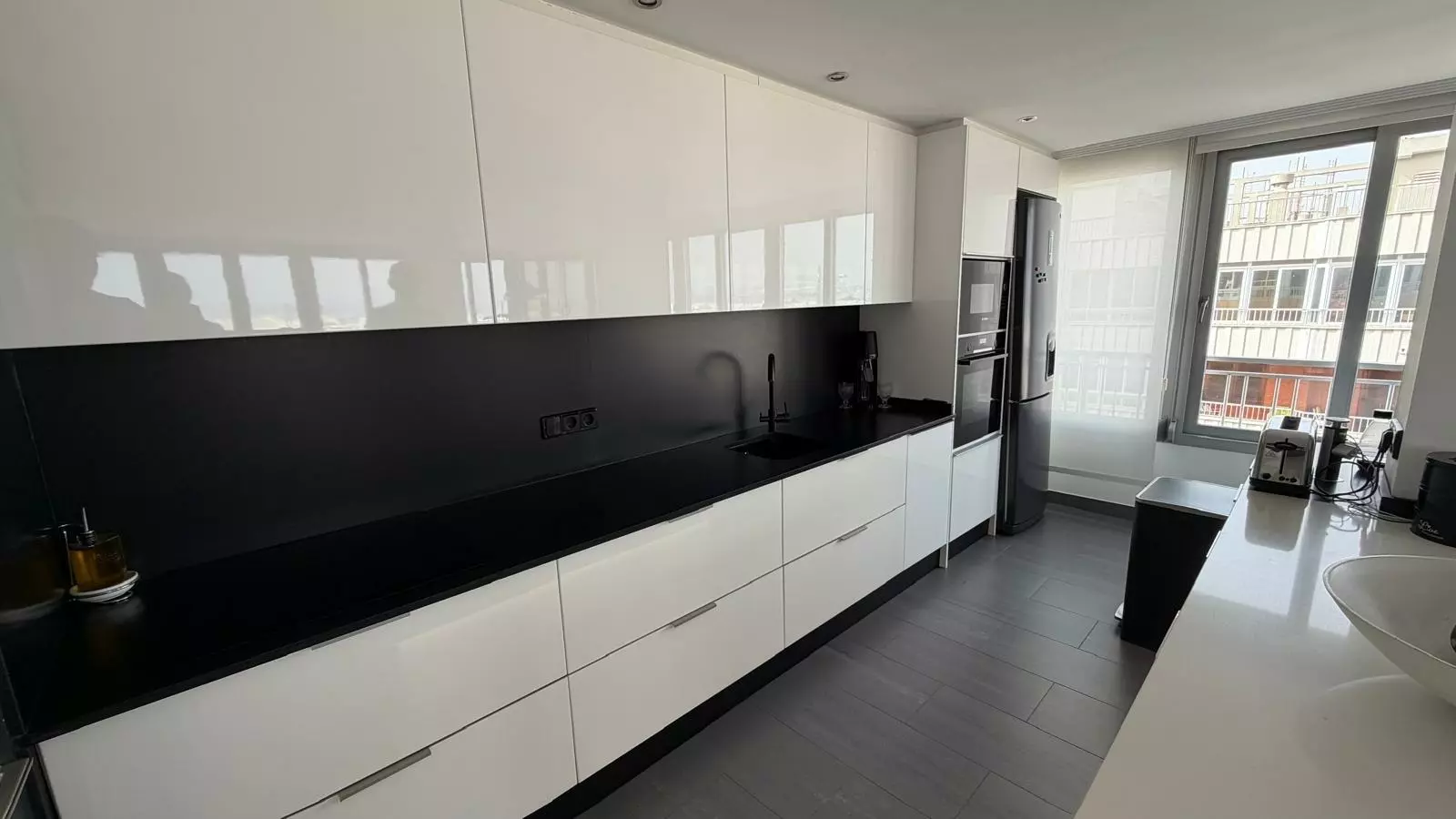 2-bedroom Apartment In Torrevieja, Spain (94 M²)