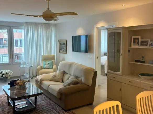 2-bedroom Apartment In Torrevieja, Spain (100 M²)
