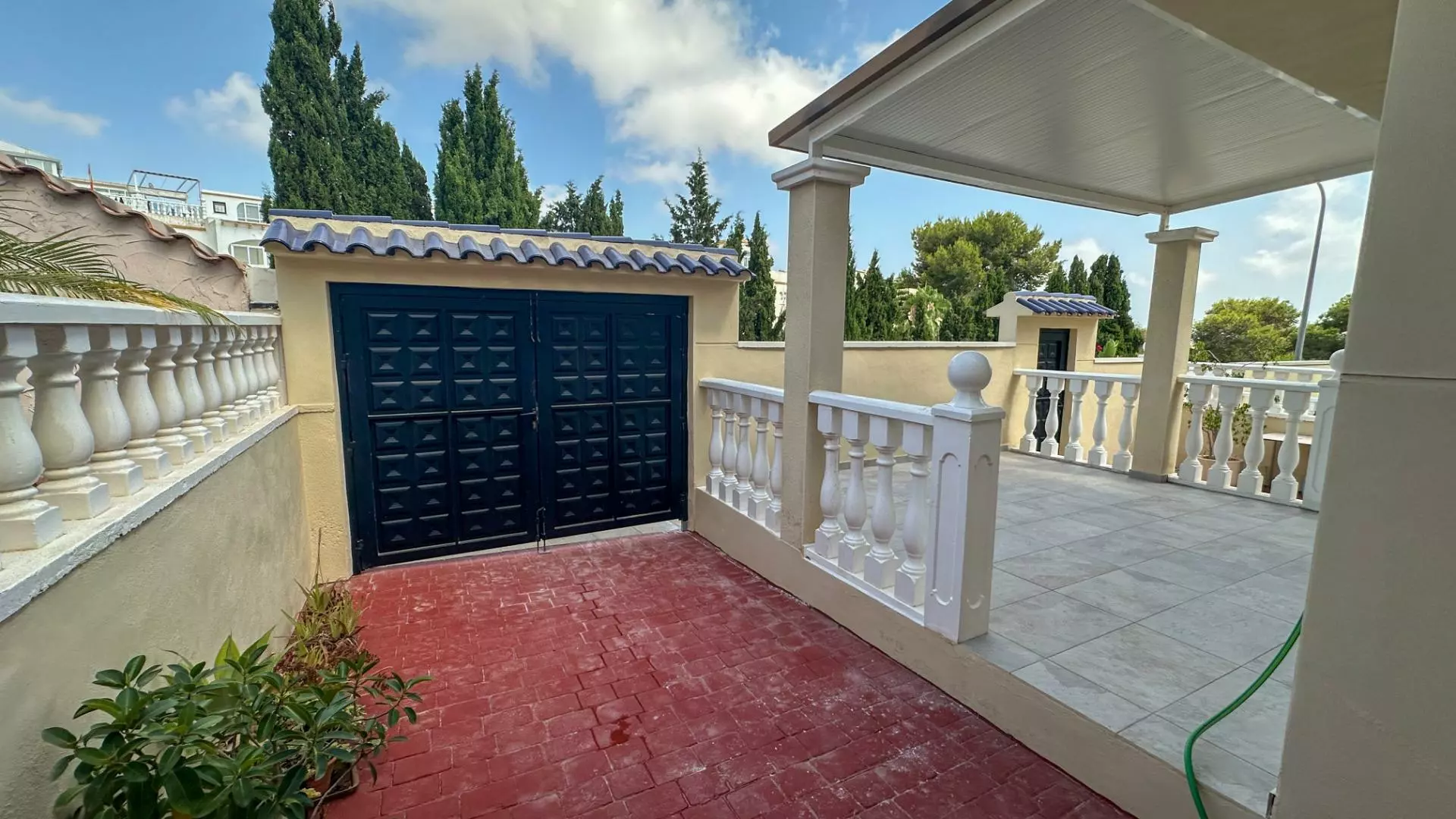 3-bedroom Town House In San Miguel De Salinas, Spain (130 M²)