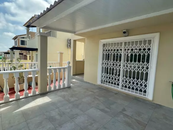 3-bedroom Town House In San Miguel De Salinas, Spain (130 M²)