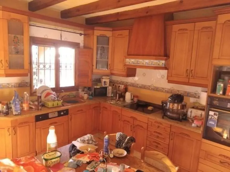 5-bedroom Villa In Dolores, Spain (350 M²)