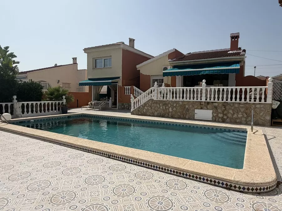 4-bedroom Villa In Ciudad Quesada, Spain (154 M²)