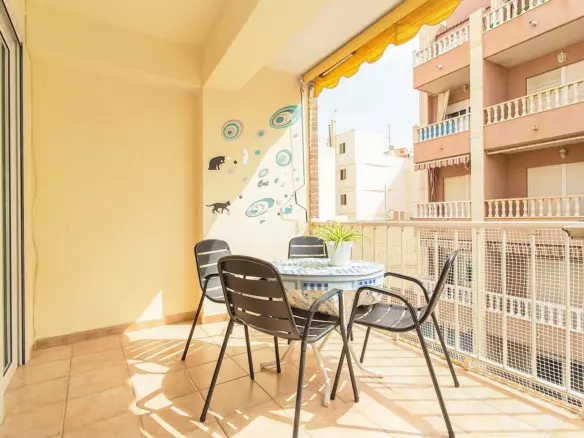 3-bedroom Apartment In Torrevieja, Spain (125 M²)