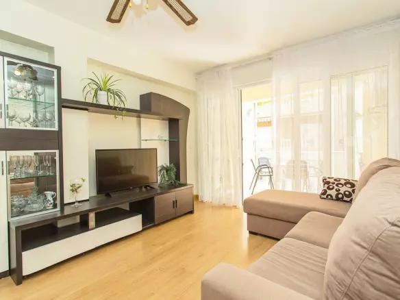 3-bedroom Apartment In Torrevieja, Spain (125 M²)