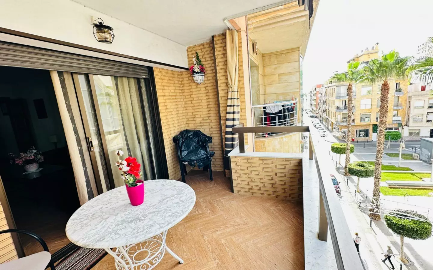 3-bedroom Apartment In Torrevieja, Spain (145 M²)