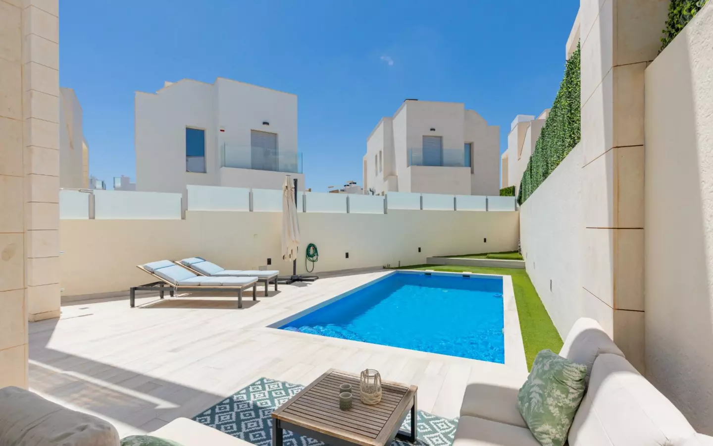 3-bedroom Villa In Orihuela Costa, Spain (149 M²)