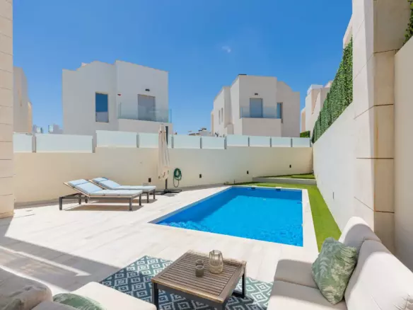3-bedroom Villa In Orihuela Costa, Spain (149 M²)