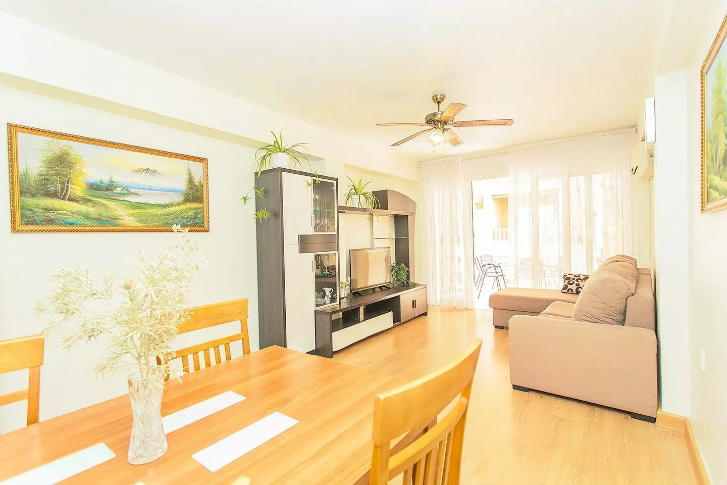 3-bedroom Apartment In Torrevieja, Spain (125 M²)