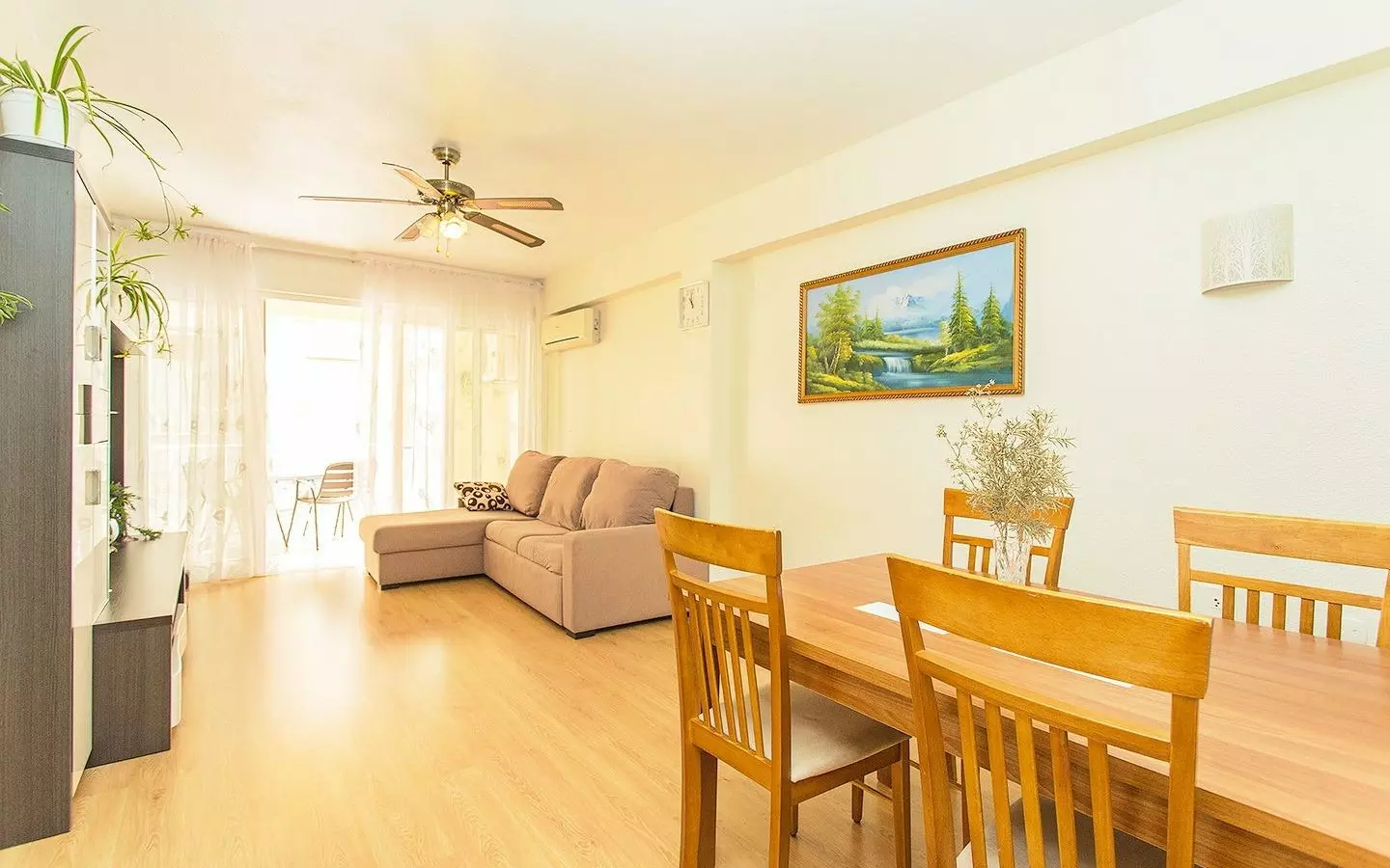3-bedroom Apartment In Torrevieja, Spain (125 M²)