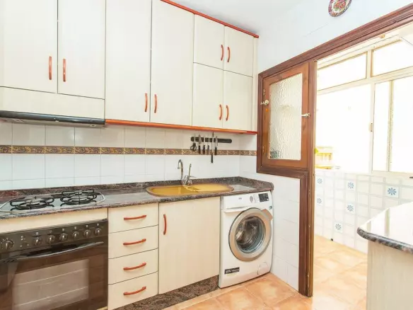 3-bedroom Apartment In Torrevieja, Spain (125 M²)