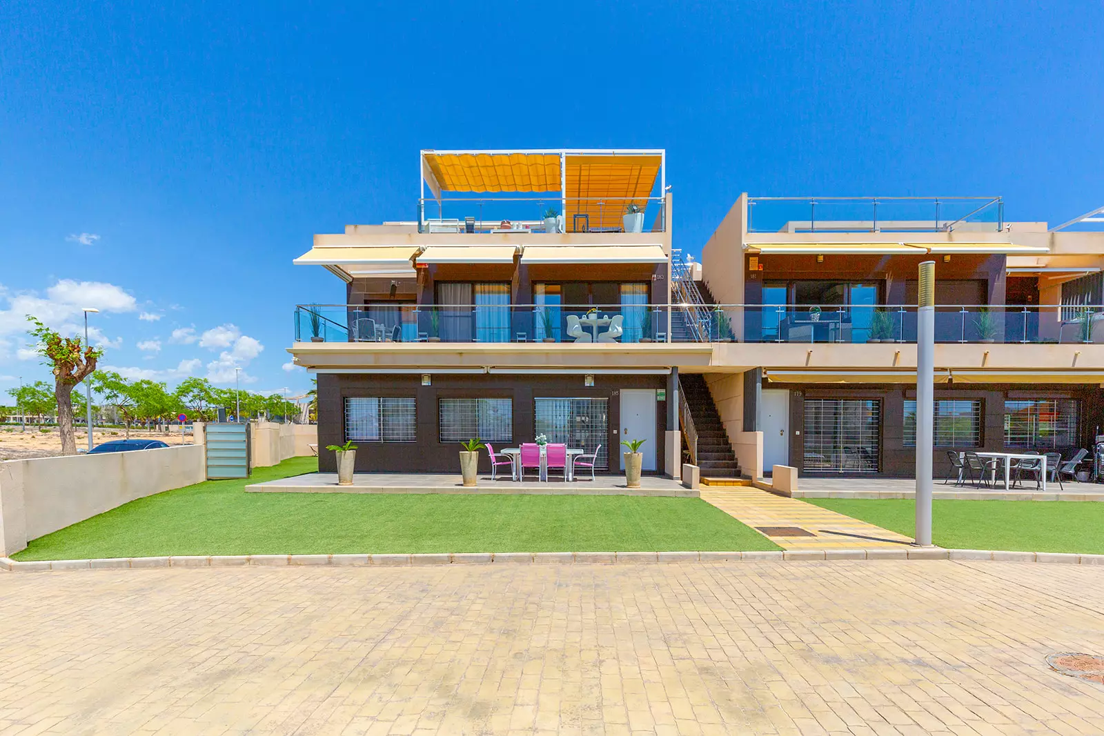 4-bedroom Apartment In Pilar De La Horadada, Spain (120 M²)