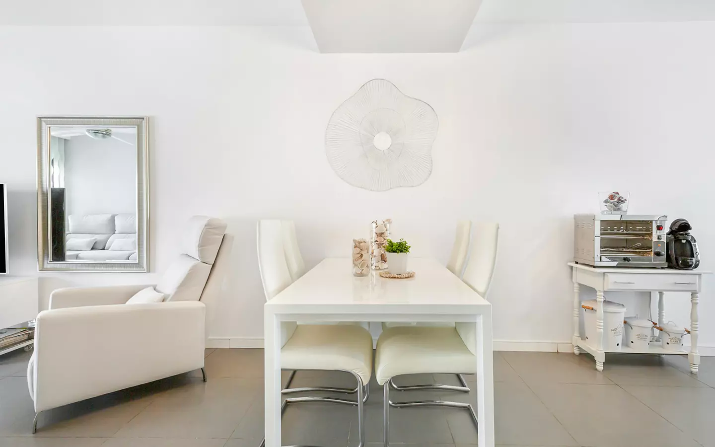 4-bedroom Apartment In Pilar De La Horadada, Spain (120 M²)