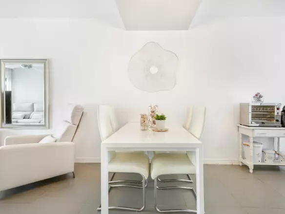 4-bedroom Apartment In Pilar De La Horadada, Spain (120 M²)