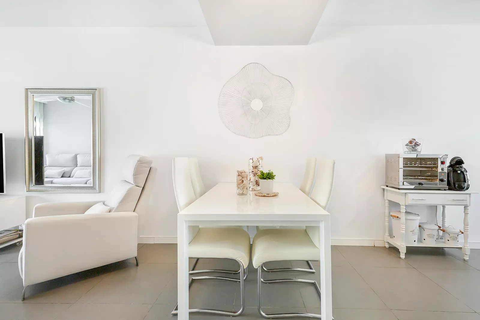 4-bedroom Apartment In Pilar De La Horadada, Spain (120 M²)