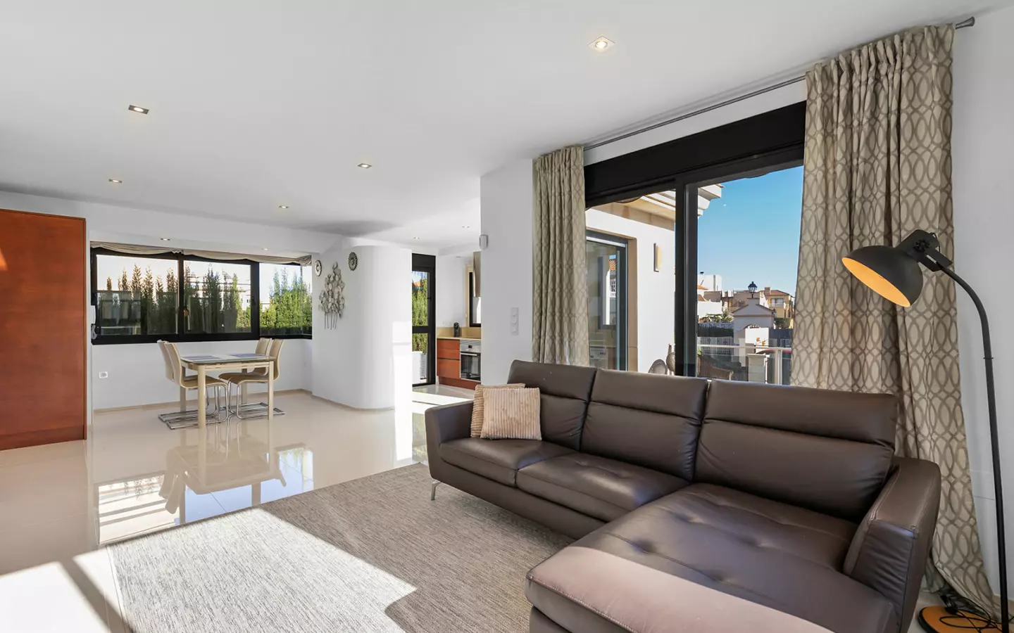 5-bedroom Villa In Orihuela Costa, Spain (296 M²)