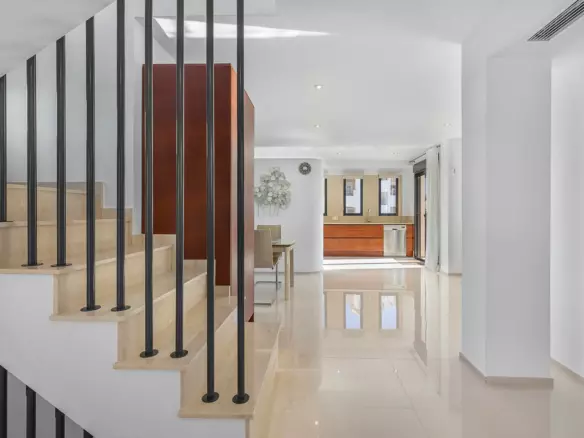 5-bedroom Villa In Orihuela Costa, Spain (296 M²)