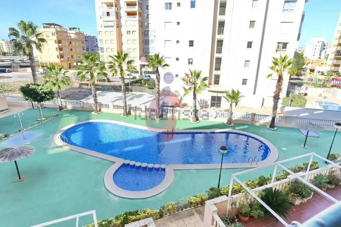 4-bedroom Apartment In Guardamar Del Segura, Spain (150 M²)