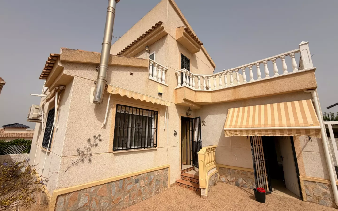 3-bedroom Property In Benijofar, Spain (89 M²)