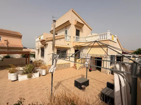 3-bedroom Property In Benijofar, Spain (89 M²)