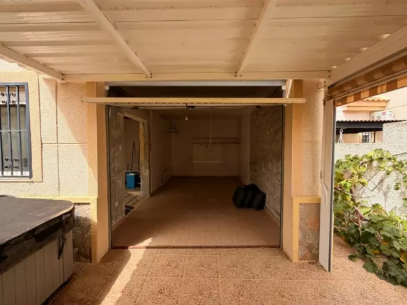 3-bedroom Property In Benijofar, Spain (89 M²)