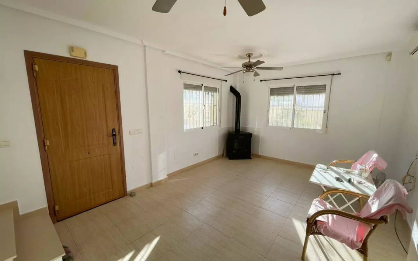 3-bedroom Property In Benijofar, Spain (89 M²)