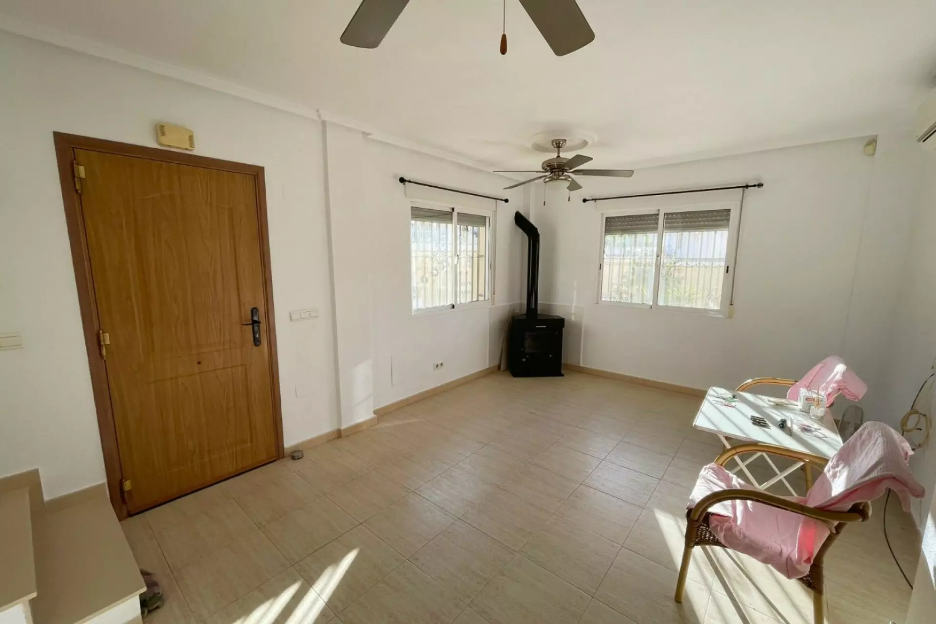 537036_xl-f09f29 3-bedroom Property In Benijofar, Spain (89 M²)