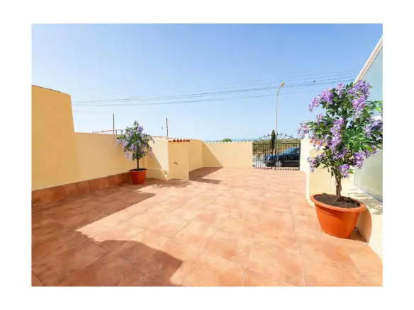 2-bedroom Bungalow In Torrevieja, Spain (70 M²)