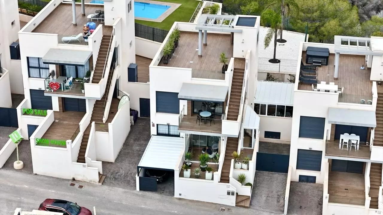 2-bedroom Apartment In San Miguel De Salinas, Spain (101 M²)