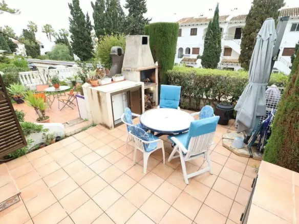 4-bedroom Duplex In Cabo Roig, Spain (100 M²)
