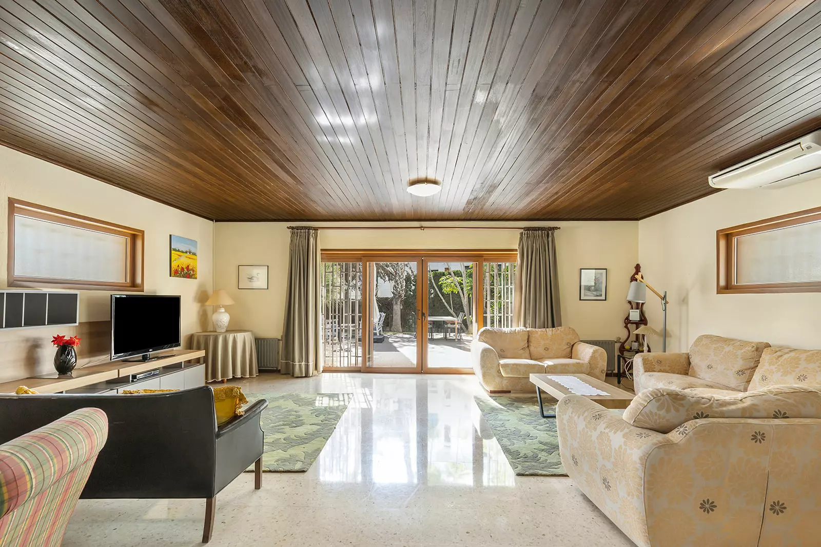 5-bedroom Villa In Orihuela Costa, Spain (366 M²)