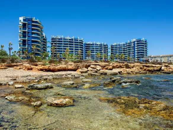 2-bedroom Penthouse In Torrevieja, Spain (175 M²)