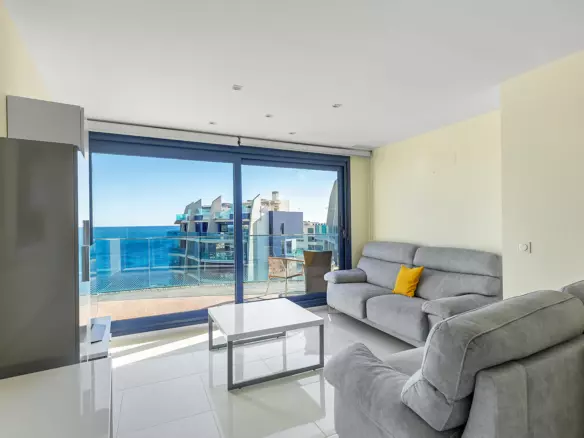 2-bedroom Penthouse In Torrevieja, Spain (175 M²)