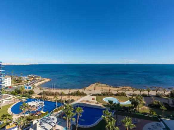 2-bedroom Penthouse In Torrevieja, Spain (175 M²)