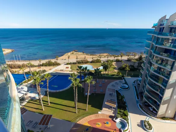 2-bedroom Penthouse In Torrevieja, Spain (175 M²)